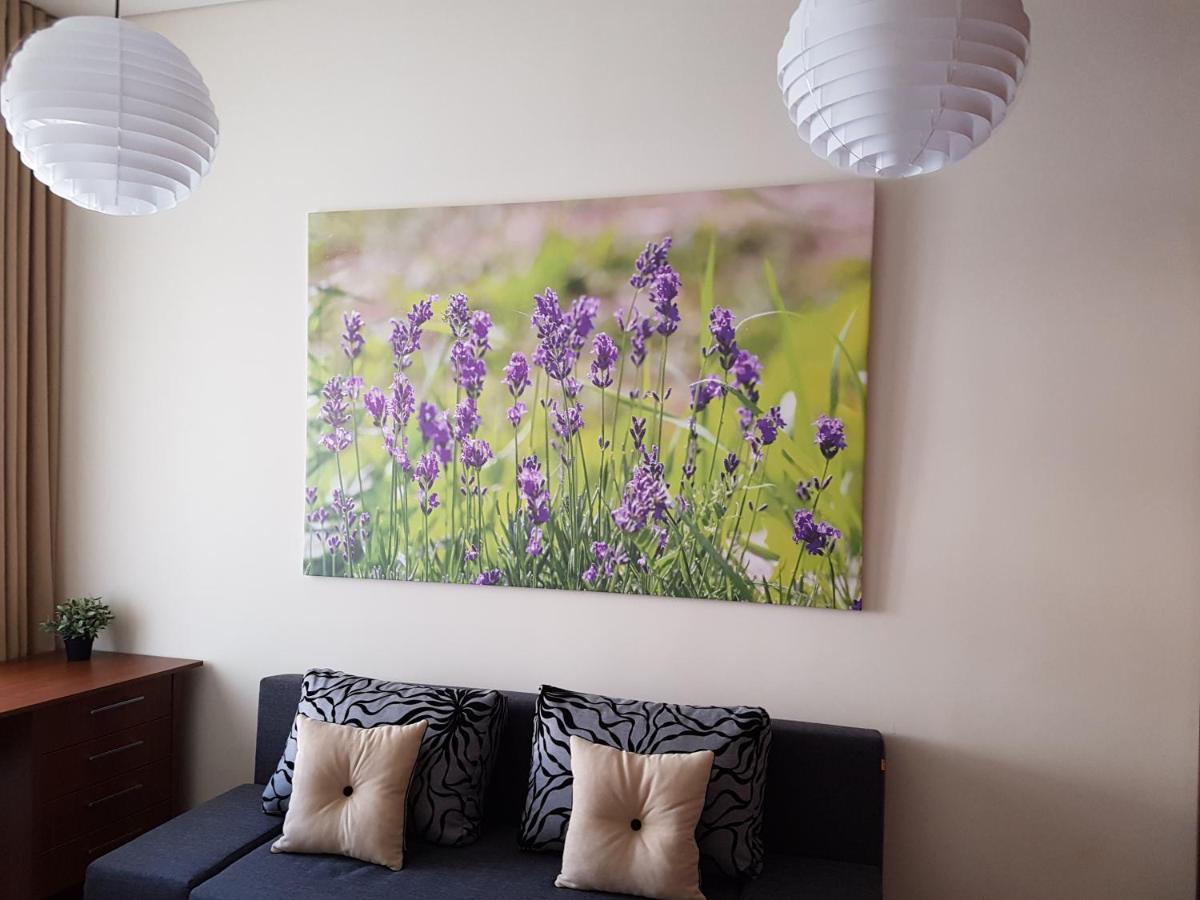 Great Flat With Terrace In Oldtown-Prime Rentals Kaunas Bagian luar foto
