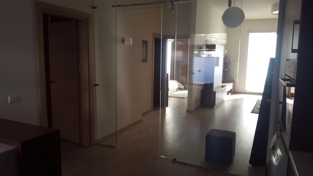 Great Flat With Terrace In Oldtown-Prime Rentals Kaunas Bagian luar foto